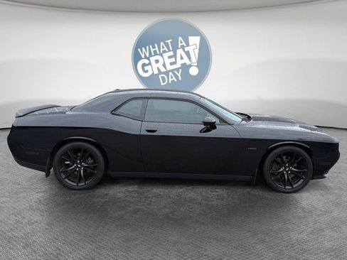 Used 2018 Dodge Challenger R/T w/ Blacktop Package image 2