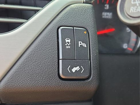 Used 2015 GMC Yukon SLE w/ Convenience Package AWD/4WD image 26
