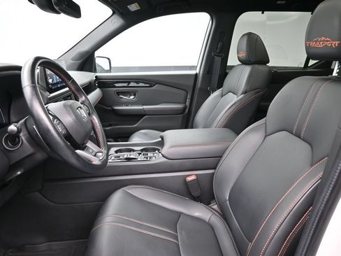 Used 2024 Honda Pilot TrailSport image 12