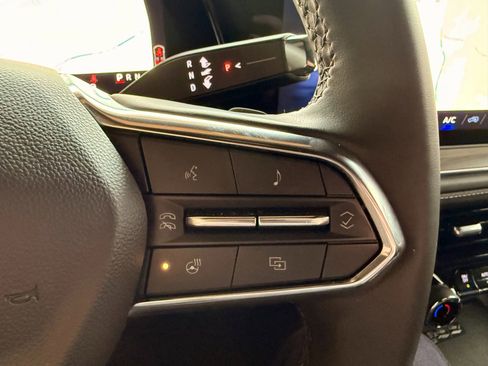 Used 2025 Chevrolet Suburban Premier image 42