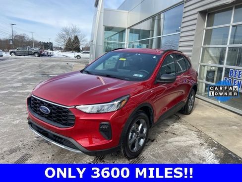 Used 2025 Ford Escape ST-Line w/ Tech Pack #1 image 2