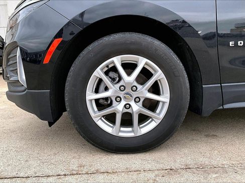 Used 2024 Chevrolet Equinox LT w/ LPO, Floor Liner Package FWD image 2