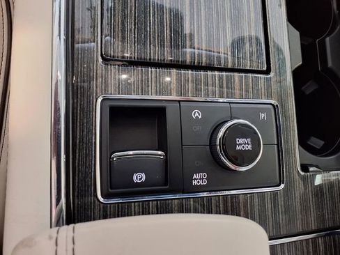 Used 2024 Lincoln Navigator Black Label AWD/4WD image 16