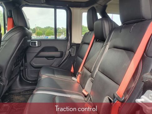 Used 2020 Jeep Wrangler Unlimited Rubicon w/ Quick Order Package 28Y Recon AWD/4WD image 32