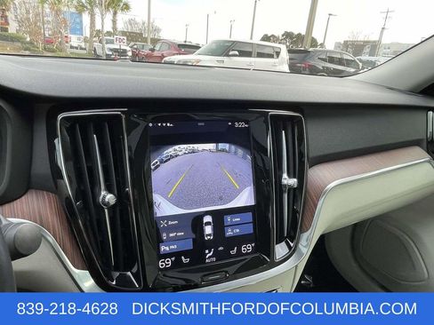 Used 2021 Volvo S60 T5 Momentum w/ Advanced Package image 25