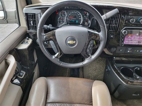 Used 2023 Chevrolet Express 2500 image 26