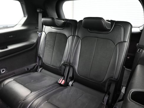 Used 2024 Jeep Grand Cherokee L Laredo image 24