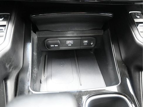 Used 2024 Kia Telluride S w/ S Sunroof Package image 15