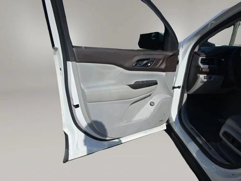 Used 2017 GMC Acadia SLT FWD image 44