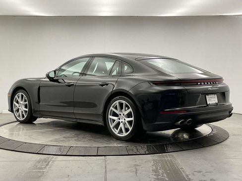 Used 2024 Porsche Panamera 4 image 3