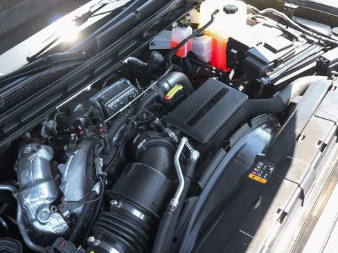 Used 2022 GMC Sierra 2500 AT4 w/ AT4 Premium Plus Package AWD/4WD image 15