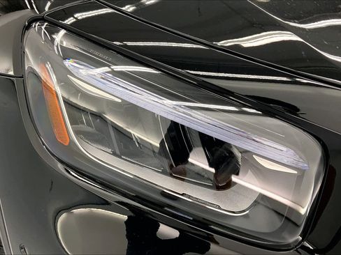 Certified 2024 Mercedes-Benz GLB 250 image 27