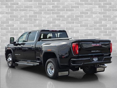 Used 2022 GMC Sierra 3500 Denali w/ Denali Ultimate Package AWD/4WD image 3