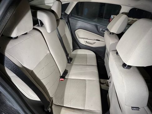 Used 2015 Ford Fiesta SE image 13
