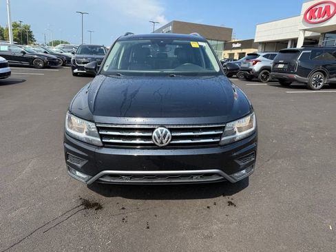 Used 2021 Volkswagen Tiguan SEL AWD/4WD image 2