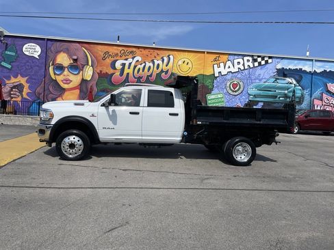 Used 2022 RAM 5500 Tradesman w/ Chrome Appearance Group AWD/4WD image 2