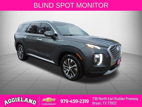 Used 2022 Hyundai Palisade SEL image 1