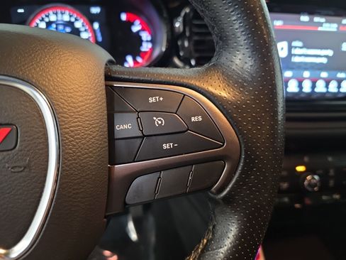 Used 2021 Dodge Durango SXT image 16