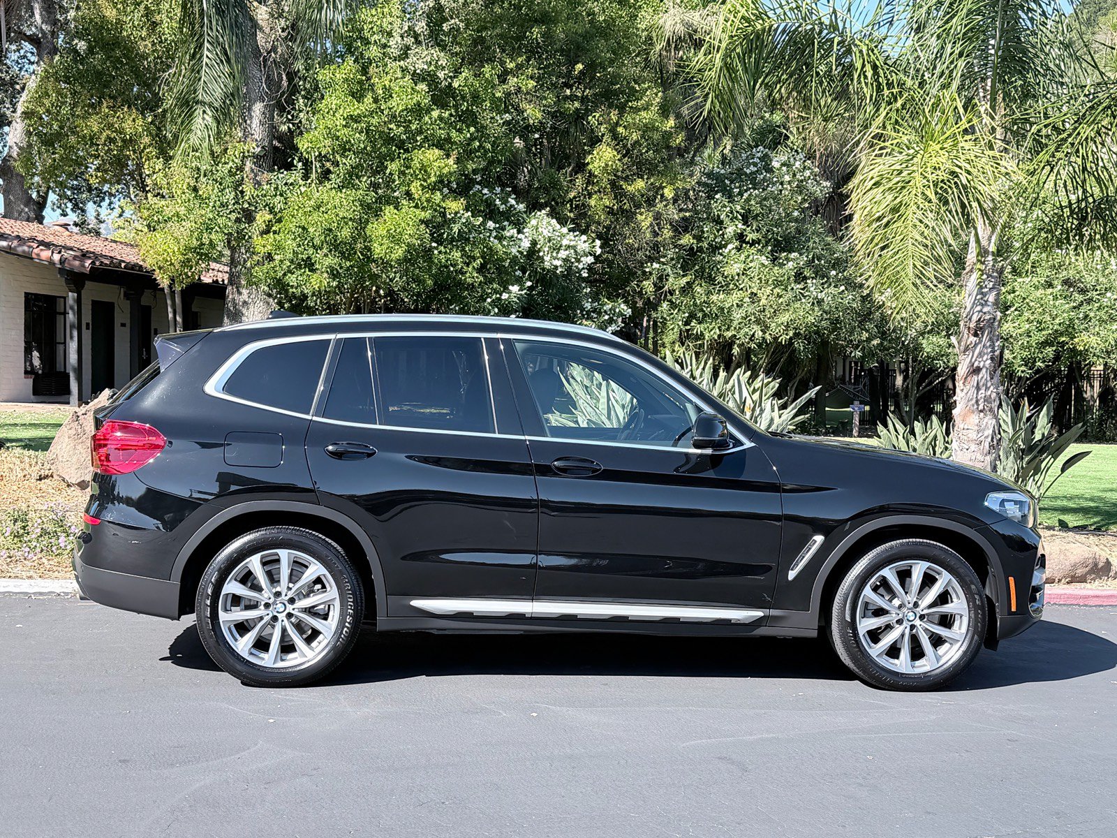 Used 2019 BMW X3 xDrive30i w/ Driving Assistance Package AWD/4WD image 6