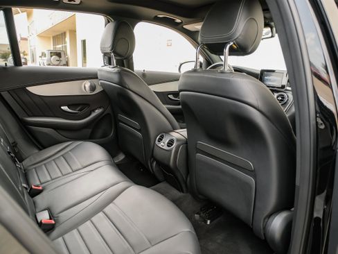 Used 2019 Mercedes-Benz GLC 43 AMG 4MATIC image 33