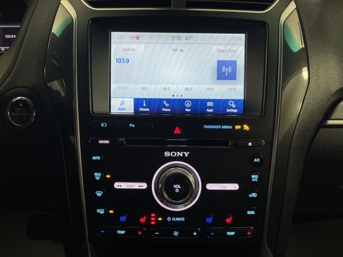 Used 2018 Ford Explorer Sport w/ Equipment Group 401A image 25