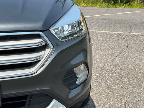 Used 2019 Ford Escape SE AWD/4WD image 2