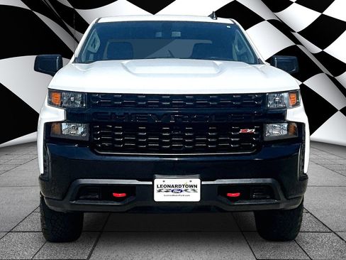 Used 2021 Chevrolet Silverado 1500 Custom Trail Boss w/ LPO, Dark Essentials Package image 3