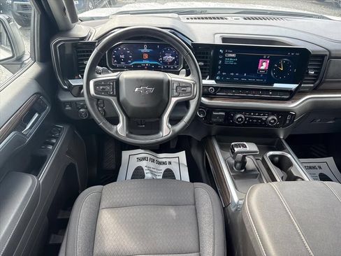Used 2025 Chevrolet Silverado 1500 RST AWD/4WD image 22