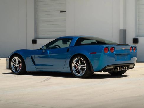 Used 2008 Chevrolet Corvette Z06 w/ Preferred Equipment Group RWD image 8