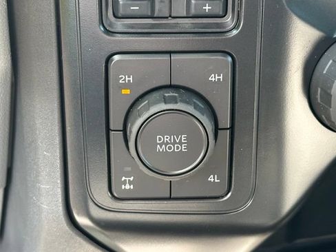 New 2026 Ford F250 XL w/ FX4 Off-Road Package AWD/4WD image 11