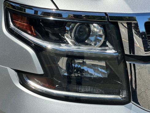 Used 2019 Chevrolet Tahoe LT RWD image 12