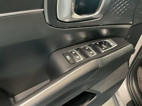 Used 2024 Kia Sorento S w/ Panoramic Sunroof Package FWD image 27