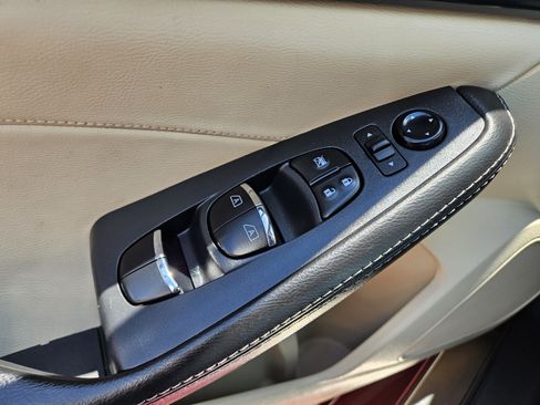 Used 2023 Nissan Maxima Platinum w/ Sport Mat Group FWD image 31