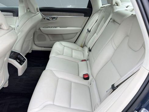 Certified 2023 Volvo S90 B6 Ultimate w/ Protection Package Premier AWD/4WD image 25