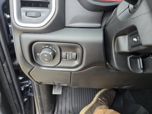 Used 2025 RAM 2500 Laramie w/ Sport Appearance Package image 13