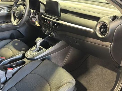 Used 2021 Kia Forte LXS image 13