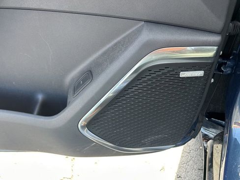 Used 2025 Chevrolet Traverse High Country image 18