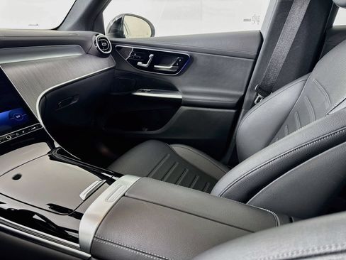 Certified 2026 Mercedes-Benz GLC 300 4MATIC image 24