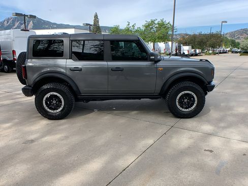 Used 2022 Ford Bronco Badlands AWD/4WD image 6
