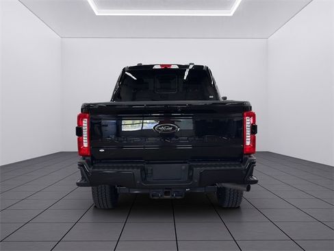 Used 2024 Ford F250 Lariat w/ Black Appearance Package image 5
