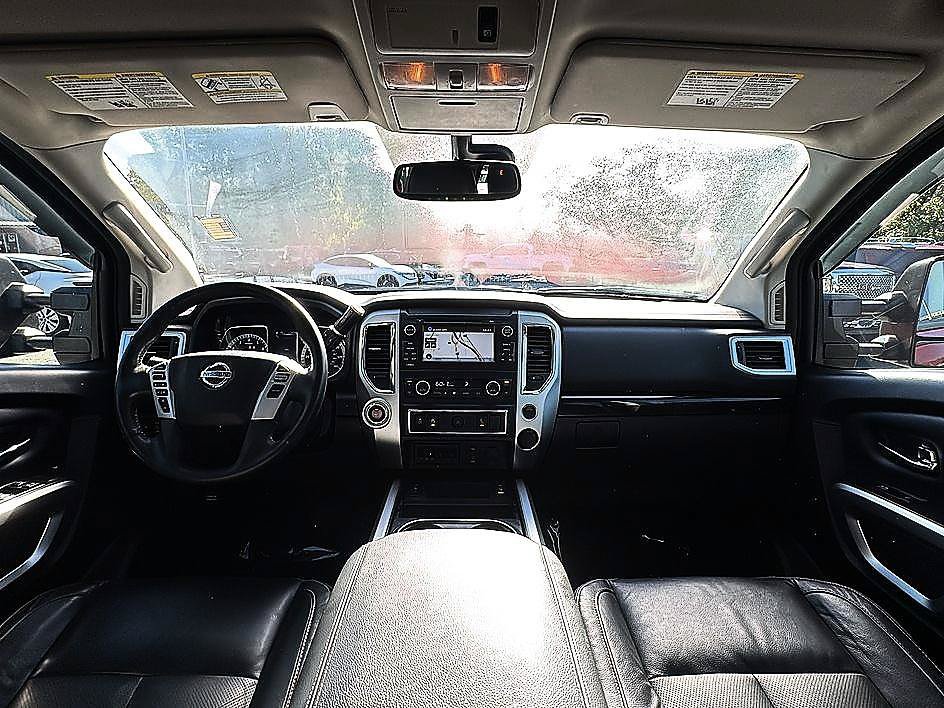 Used 2017 Nissan Titan SV RWD image 36
