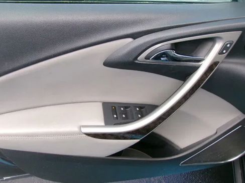 Used 2017 Buick Verano Sport Touring FWD image 12