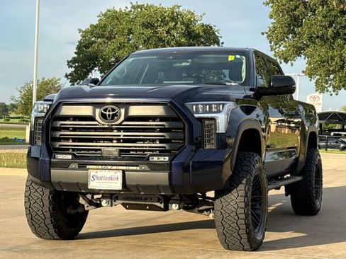 Used 2024 Toyota Tundra Limited AWD/4WD image 3