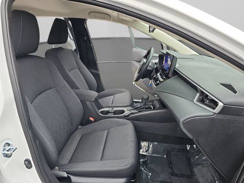 Used 2026 Toyota Corolla LE FWD image 31