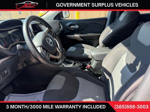 Used 2017 Jeep Cherokee Sport w/ Trailer Tow Group AWD/4WD image 11