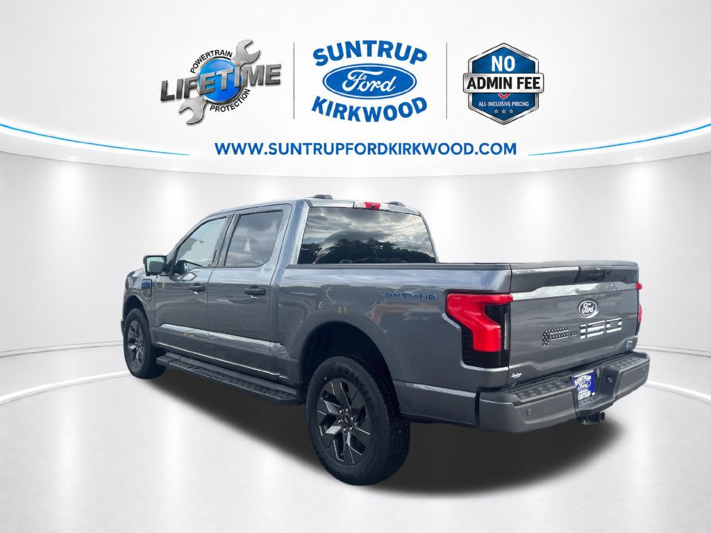 Used 2024 Ford F150 Lightning XLT AWD/4WD image 3