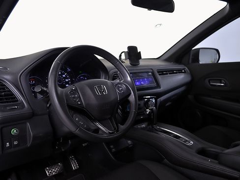 Used 2021 Honda HR-V Sport image 13