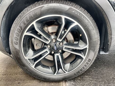 Used 2015 Ford Explorer Sport w/ Equipment Group 401A image 17