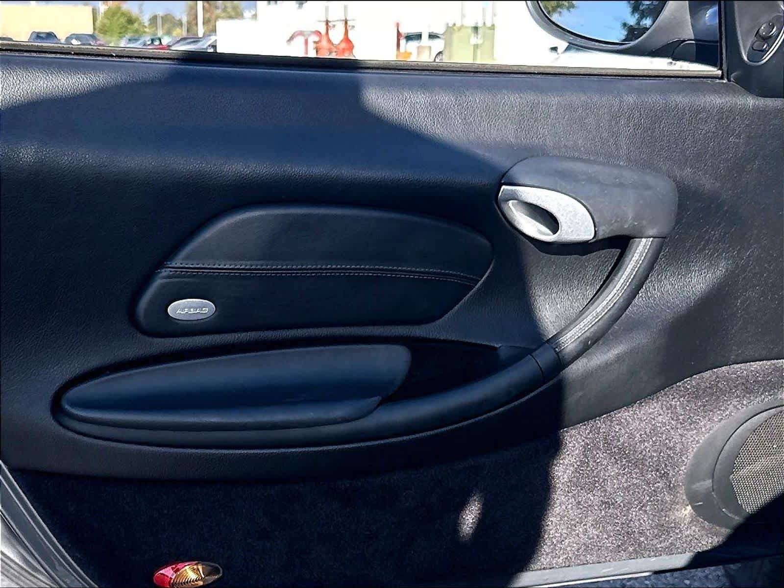 Used 2003 Porsche Boxster RWD image 16