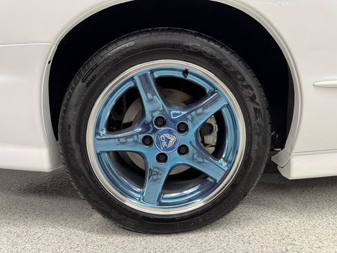 Used 1999 Pontiac Firebird Formula RWD image 42